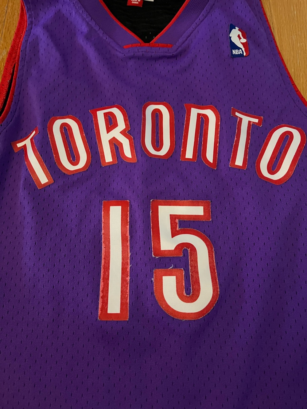 Toronto Raptors Vince Carter Jersey - Picture 3 of 7